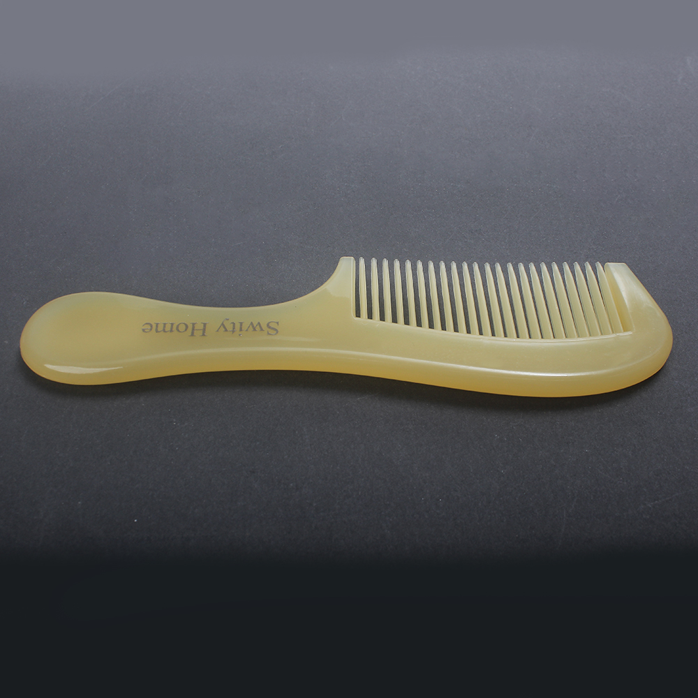 Swity Home Combs are suitable for long and curly hair, and smooth natural materials can reduce curls and splits, making them perfect for home bathroom use