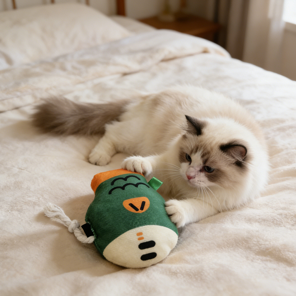 VetaCare Durable Fish Shape Pet toys with Squeakers, Interactive Squeaky Dog Toy for Puppy Small Medium Large Dogs, Chew & Play Toy for Indoor Outdoor Use